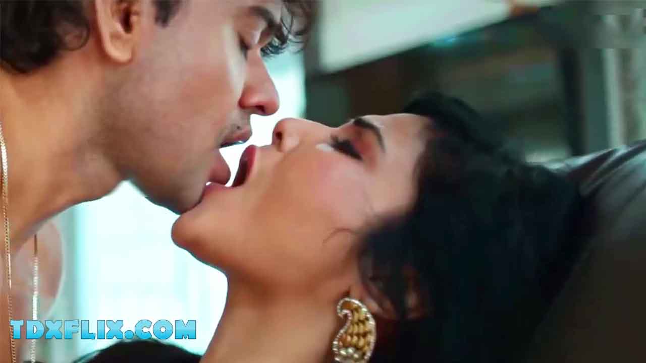Rajsi verma kiss